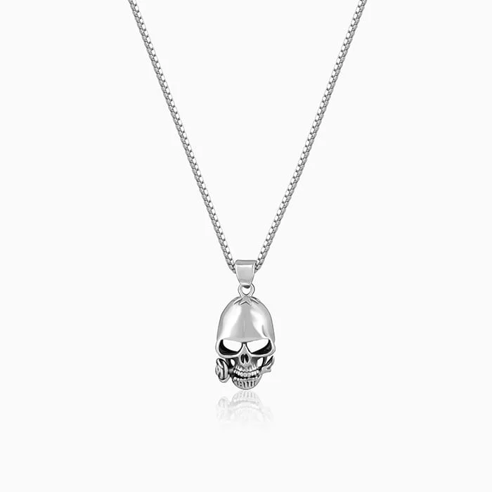 Men's classic silver wedding rings with simple bandsOxidised Classic Skull Pendant With Box Chain For Him Men's classic silver wedding rings with simple bandsOxidised Classic Skull Pendant With Box Chain For Him