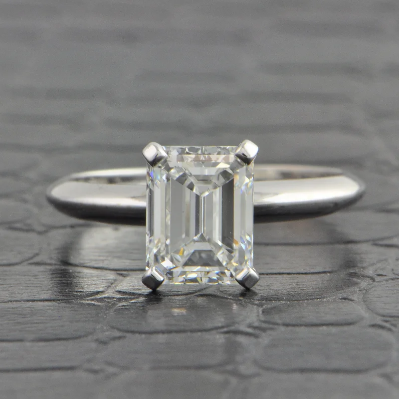Oval - cut sapphire and diamond engagement ring in 18K white gold2.01 ct. Emerald Cut Diamond Engagement Ring in White Gold Oval - cut sapphire and diamond engagement ring in 18K white gold2.01 ct. Emerald Cut Diamond Engagement Ring in White Gold