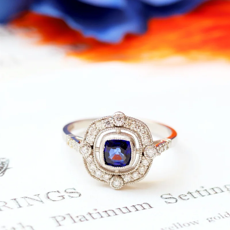 Floral - Patterned Women's Rings in 18K Yellow Gold for a Feminine LookStriking Art Deco Style Sapphire & Diamond Cluster Ring Floral - Patterned Women's Rings in 18K Yellow Gold for a Feminine LookStriking Art Deco Style Sapphire & Diamond Cluster Ring
