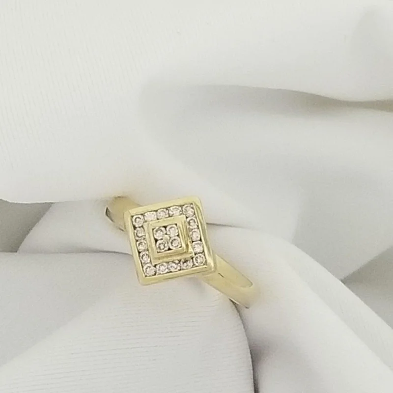 Enamel - Coated Women's Rings in Bright, Bold ColorsDiamond-Shaped Diamond Ring