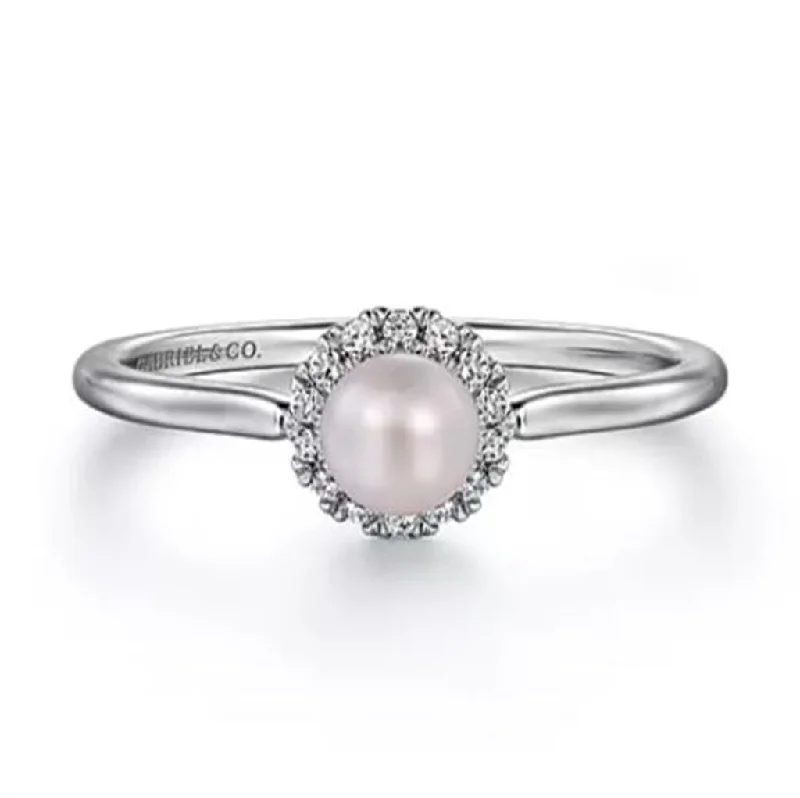 Men's Tourmaline Engagement Rings in 18K Two - Tone Gold with a Floral - Inspired SettingGabriel Pearl & Diamond Halo Ring Men's Tourmaline Engagement Rings in 18K Two - Tone Gold with a Floral - Inspired SettingGabriel Pearl & Diamond Halo Ring