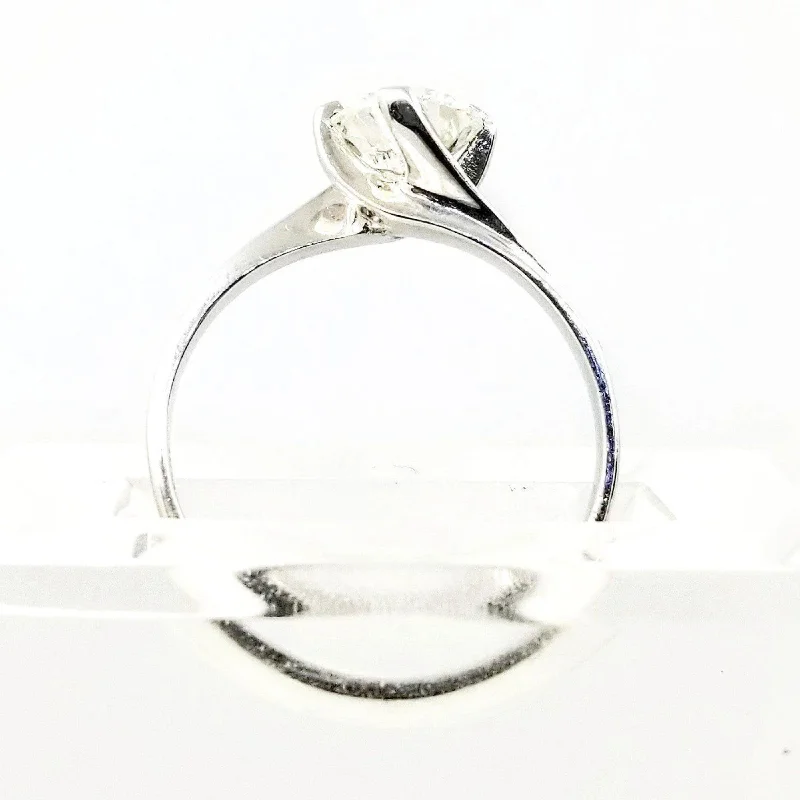 Boho - Style Women's Rings with Turquoise and Leather AccentsSolitaire Diamond set in a Twirling Setting White Gold Ring Boho - Style Women's Rings with Turquoise and Leather AccentsSolitaire Diamond set in a Twirling Setting White Gold Ring