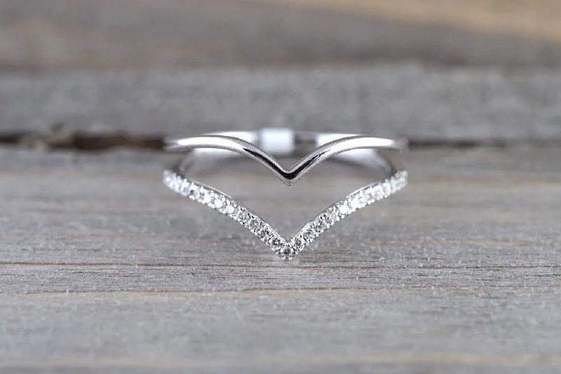 Men's adjustable - size rings for a perfect fit14k White Gold Arrow Double Row Diamond Fashion Ring Pointer Band Men's adjustable - size rings for a perfect fit14k White Gold Arrow Double Row Diamond Fashion Ring Pointer Band
