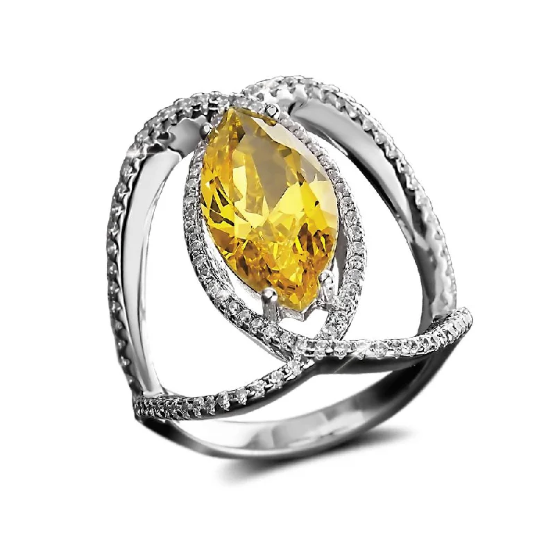 Diamond - Encrusted Women's Rings for Special Occasions in 18K GoldCurvela Marquise Ring Diamond - Encrusted Women's Rings for Special Occasions in 18K GoldCurvela Marquise Ring