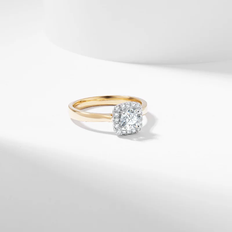 Oval - cut sapphire and diamond engagement ring in 18K white goldRound Brilliant Lab Grown Diamond Halo Engagement Ring 0.73tdw Oval - cut sapphire and diamond engagement ring in 18K white goldRound Brilliant Lab Grown Diamond Halo Engagement Ring 0.73tdw
