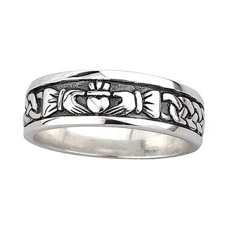 Men's sports - team logo rings for fansMen's Sterling Silver Oxidized Claddagh Wedding Ring S2828 Men's sports - team logo rings for fansMen's Sterling Silver Oxidized Claddagh Wedding Ring S2828