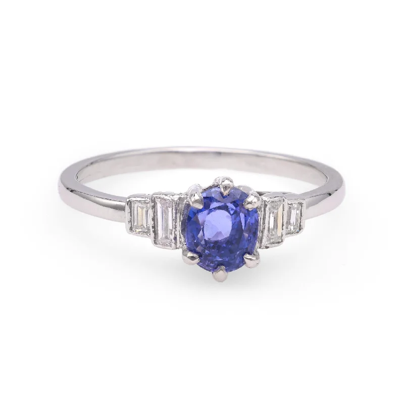 Ruby and diamond engagement ring with a halo of diamonds in 14K red goldSapphire Diamond White Gold Ring Ruby and diamond engagement ring with a halo of diamonds in 14K red goldSapphire Diamond White Gold Ring