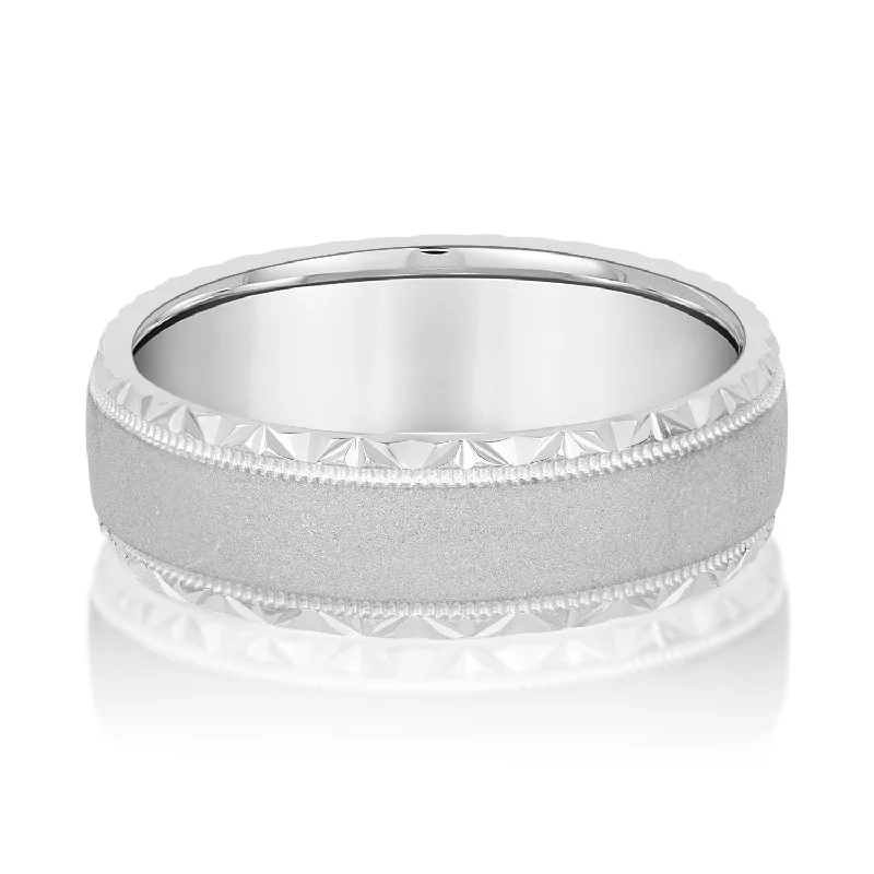 Men's multi - colored gemstone rings for a vibrant styleMen's Hammered Edge Band