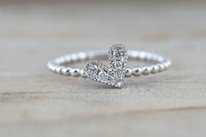Men's rose - gold - plated rings for a trendy color14k White Gold Dainty Heart Ring With Round Cut Diamonds Bead Design Promise Ring Anniversary Band Vines Filigree Milgrain Etching