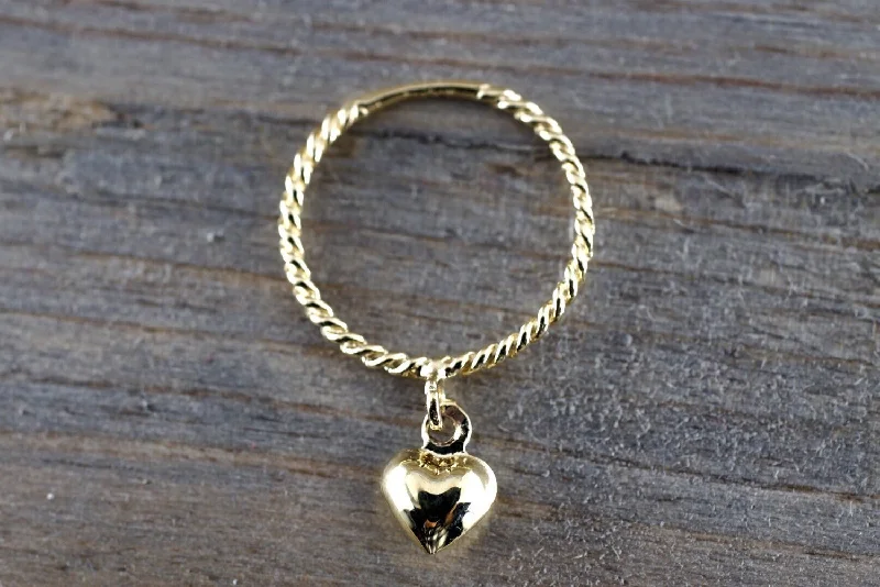 Men's beaded rings with semi - precious stones14k Yellow Gold Twine Rope With A Dangling Heart Charm Band Promise Anniversary Fashion Pinky Ring Men's beaded rings with semi - precious stones14k Yellow Gold Twine Rope With A Dangling Heart Charm Band Promise Anniversary Fashion Pinky Ring
