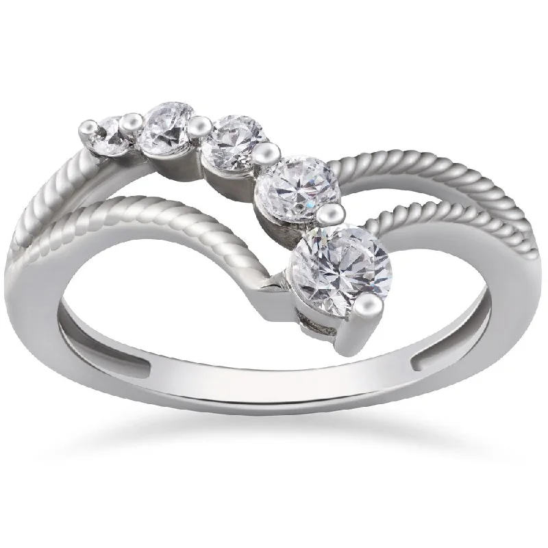 14k White Gold 1/2ct TDW Graduated Diamond Vintage Journey Right Hand Ring