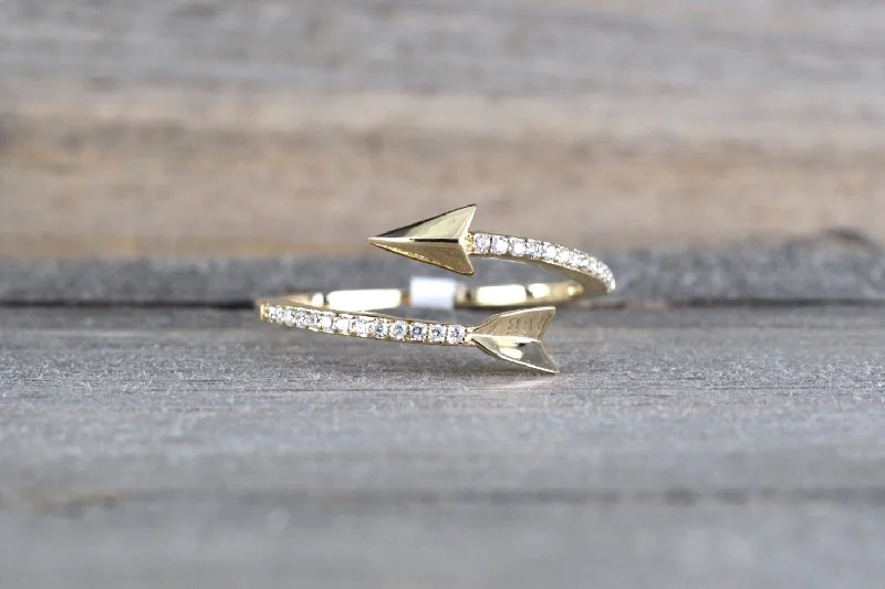 Men's multi - colored gemstone rings for a vibrant style14k Solid Yellow Gold Diamond Open Arrow Ring Band Fashion Twist Men's multi - colored gemstone rings for a vibrant style14k Solid Yellow Gold Diamond Open Arrow Ring Band Fashion Twist