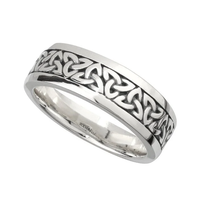 Men's thumb rings with a wide bandMens Sterling Silver Oxidized Trinity Knot Wedding Ring S21012 Men's thumb rings with a wide bandMens Sterling Silver Oxidized Trinity Knot Wedding Ring S21012