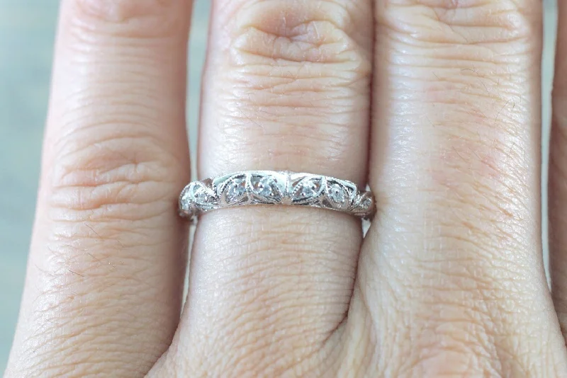 Men's stainless - steel promise rings with a matte finish14kt White Gold Diamond Milgrain Etching Vintage Wedding Engagement Anniversary Band Ring