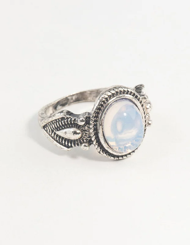 LED - Lit Fashion Rings in Plastic with Color - Changing Effects for a Futuristic LookAntique Silver Oval Moonstone Ring LED - Lit Fashion Rings in Plastic with Color - Changing Effects for a Futuristic LookAntique Silver Oval Moonstone Ring