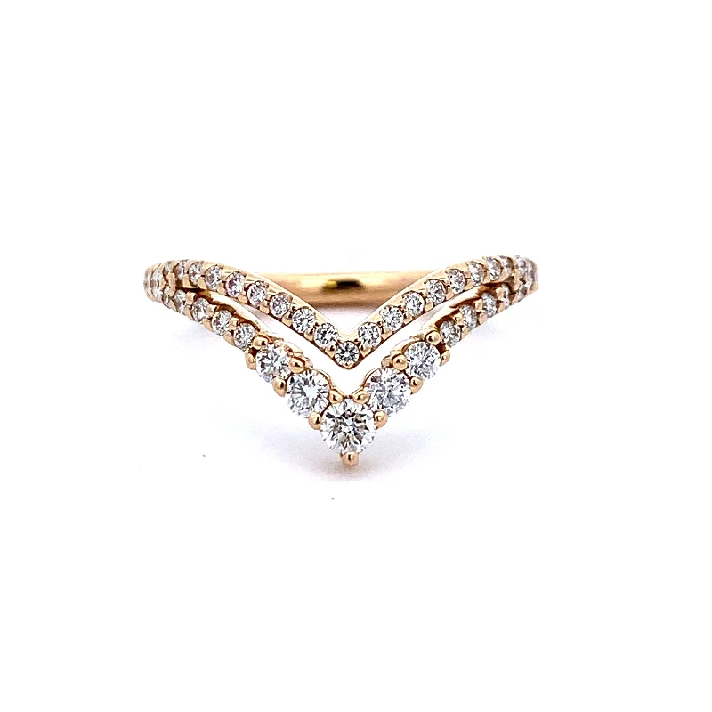 Halo diamond engagement ring in 18K white gold with a center oval - cut stoneChevron Style Diamond Band in Yellow Gold Halo diamond engagement ring in 18K white gold with a center oval - cut stoneChevron Style Diamond Band in Yellow Gold