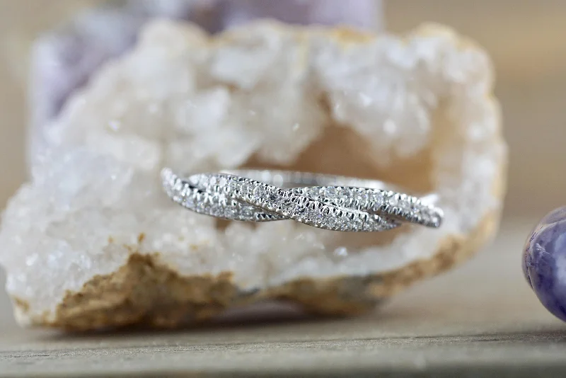 Men's kinetic rings with moving parts14k White Gold Diamond Pave Rope Twist Curve Polished Stackable Ring Band Wedding Promise Anniversary Fashion Rope Twist Open Curve