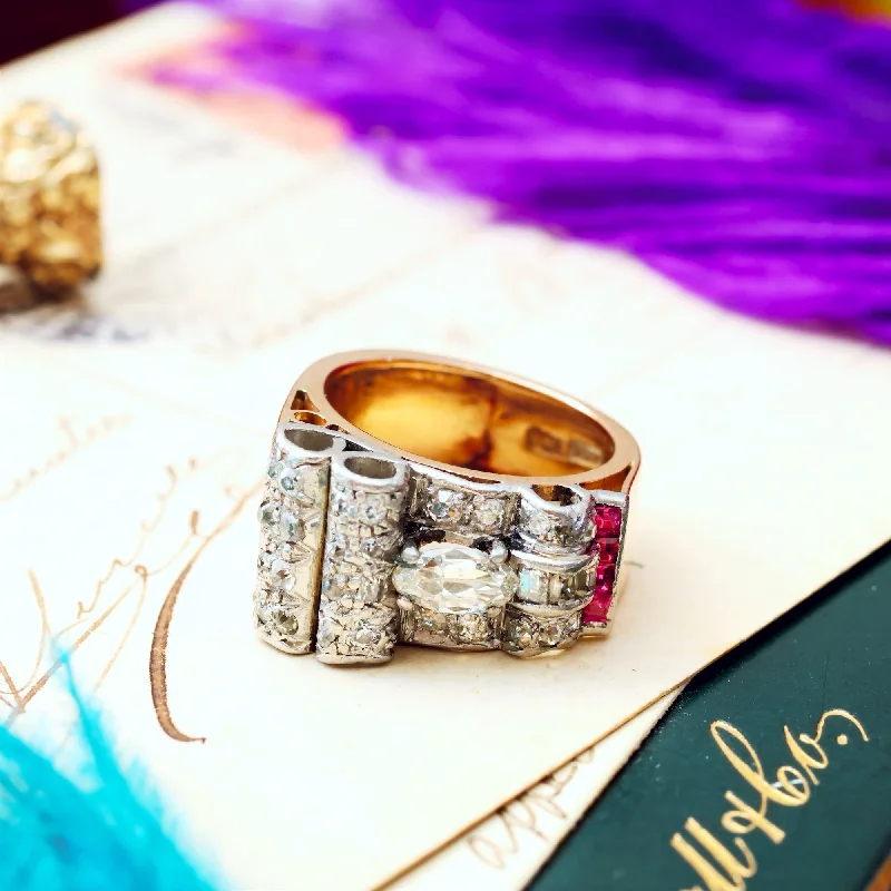 Engagement - Inspired Women's Rings with a Halo of Small DiamondsSensational!! Vintage 1940's Art Deco Diamond Cocktail Ring Engagement - Inspired Women's Rings with a Halo of Small DiamondsSensational!! Vintage 1940's Art Deco Diamond Cocktail Ring
