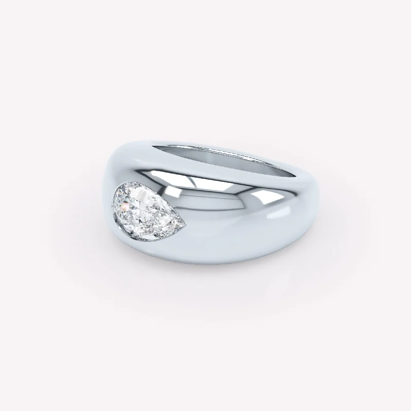 Jasper Gemstone Rings in 18K Gold Vermeil with a Matte Finish for a Subtle and Elegant LookCurve 18K Whitegold Ring w. Diamond Jasper Gemstone Rings in 18K Gold Vermeil with a Matte Finish for a Subtle and Elegant LookCurve 18K Whitegold Ring w. Diamond