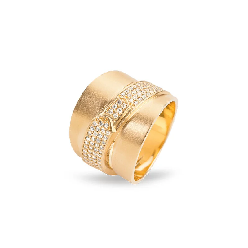 Iolite Gemstone Rings in 10K Gold with a Twisted Band for a Distinctive and Stylish AccessoryJovian Large 18K Gold Ring w. Diamonds Iolite Gemstone Rings in 10K Gold with a Twisted Band for a Distinctive and Stylish AccessoryJovian Large 18K Gold Ring w. Diamonds