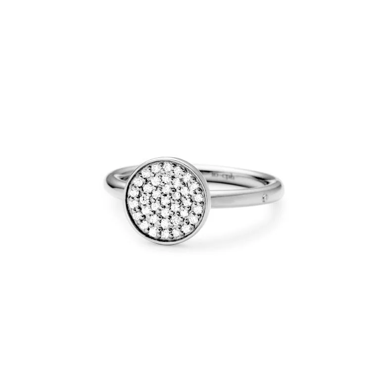 Emerald Gemstone Rings Set in Platinum with Filigree Work for a Vintage - Inspired LookRock Big 18K Whitegold Ring w. Diamonds Emerald Gemstone Rings Set in Platinum with Filigree Work for a Vintage - Inspired LookRock Big 18K Whitegold Ring w. Diamonds