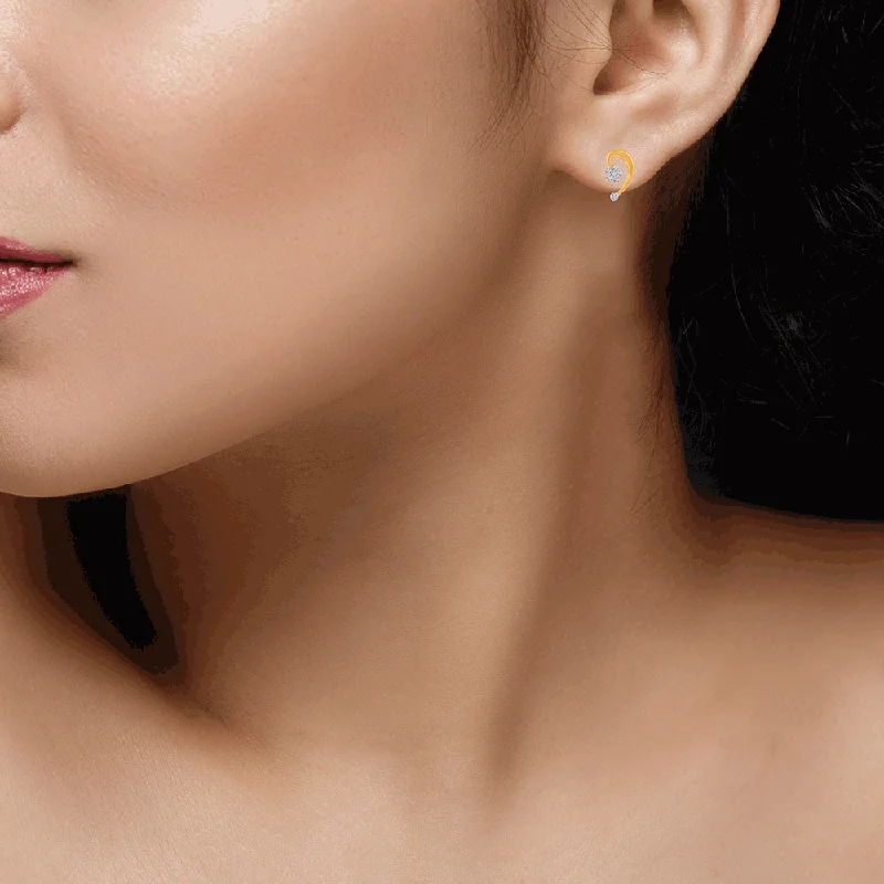 Rhinestone - Embellished Crown - Shaped Stud Earrings for a Princess - Inspired Look14KT (585) Yellow Gold And Diamond Stud Earrings For Women